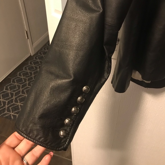 Danier leather coat size large - Picture 3 of 8